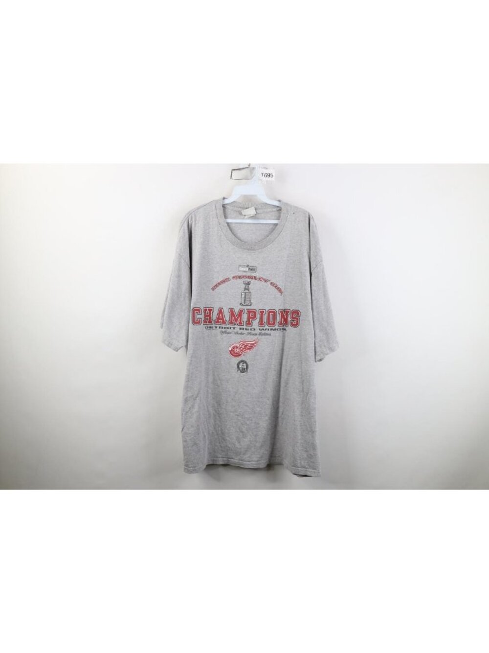 Vintage Mens 2XL 2002 Stanley Cup Champs Detroit Red Wings Hockey T-Shirt Gray